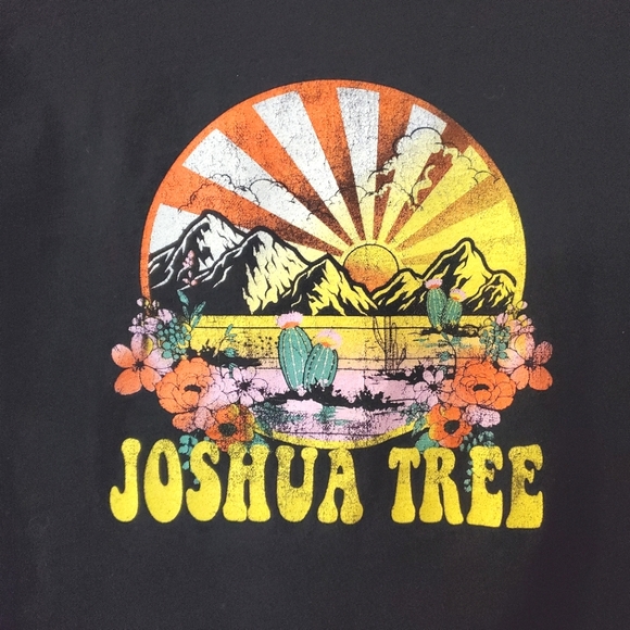 Joshua Tree Crop Top - Size S - Picture 2 of 3